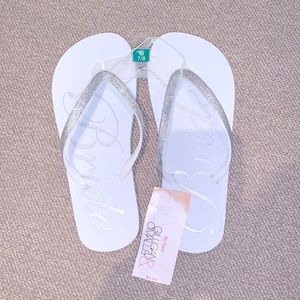 New Bride White and Silver Flop Flops NWT